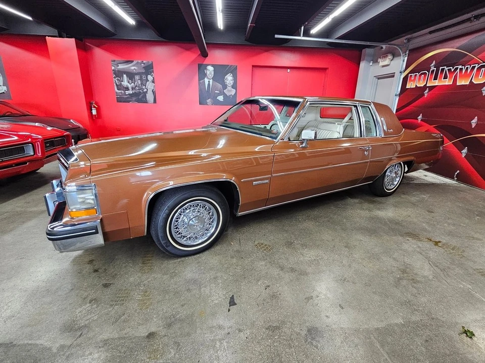 1983 Cadillac DeVille 5th Gen - Image 15 of 21