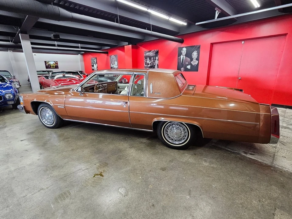 1983 Cadillac DeVille 5th Gen - Image 16 of 21