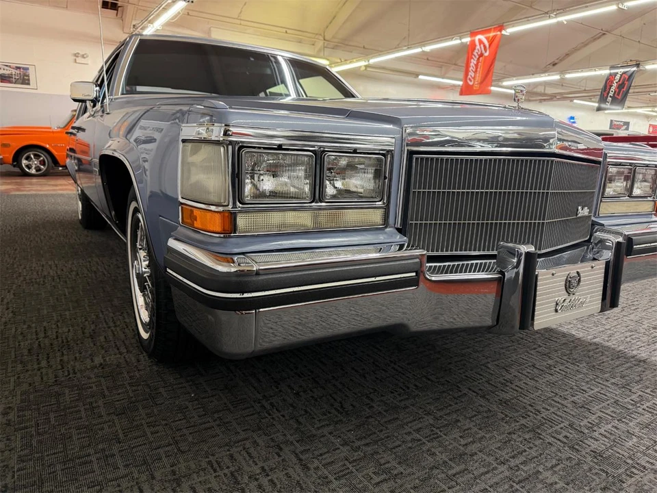 1983 Cadillac DeVille 5th Gen - Image 7 of 31