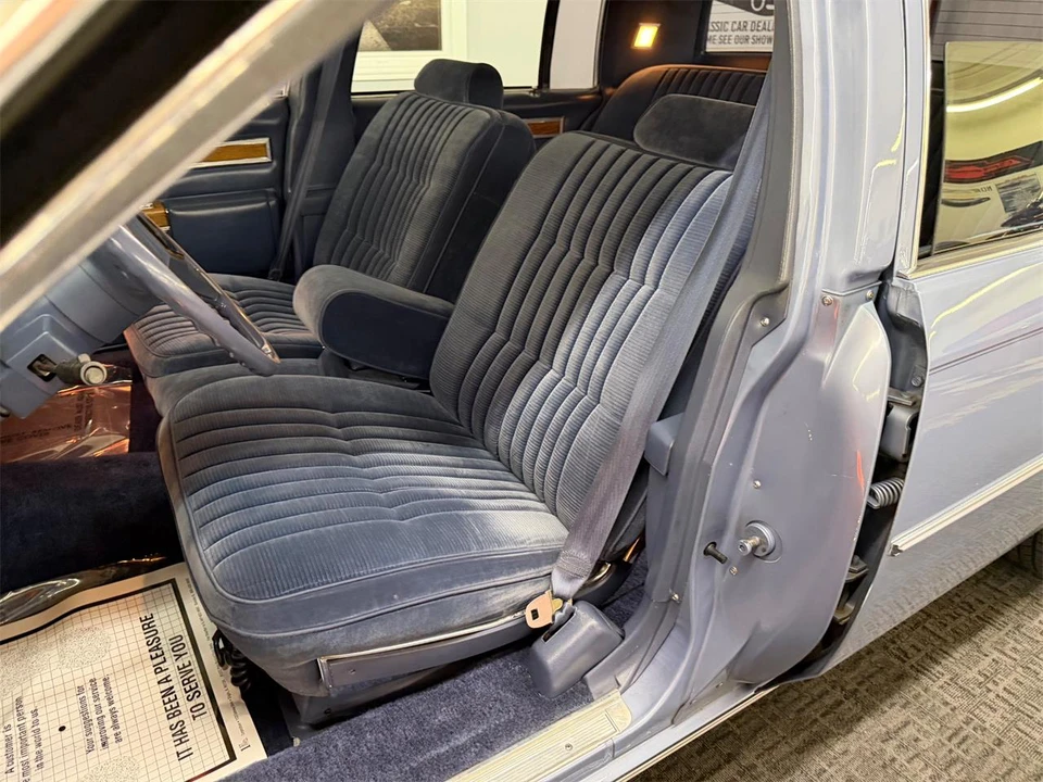 1983 Cadillac DeVille 5th Gen - Image 30 of 31
