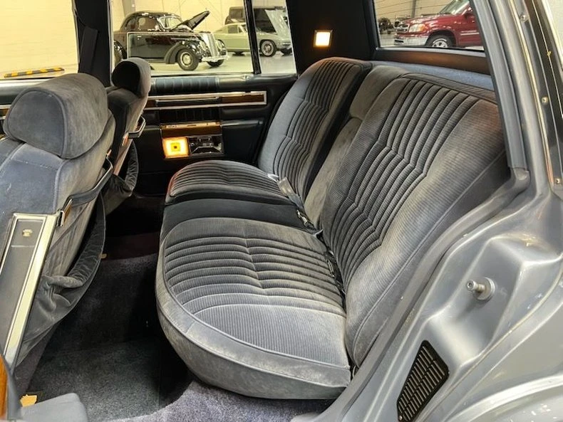1983 Cadillac DeVille 5th Gen - Image 19 of 23