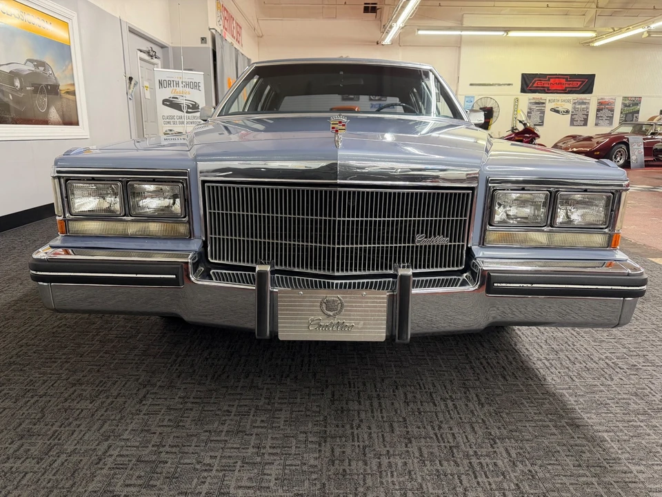 1983 Cadillac DeVille 5th Gen - Image 7 of 31
