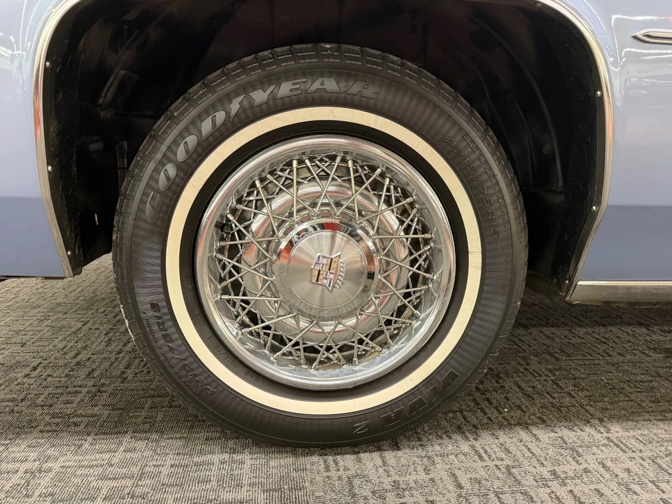 1983 Cadillac DeVille 5th Gen - Image 24 of 31