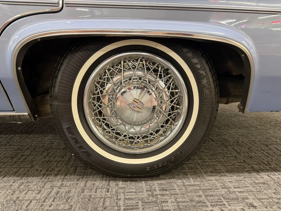 1983 Cadillac DeVille 5th Gen - Image 25 of 31