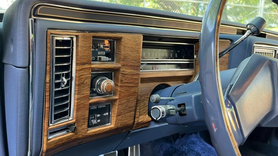 1983 Cadillac DeVille 5th Gen - Image 10 of 28