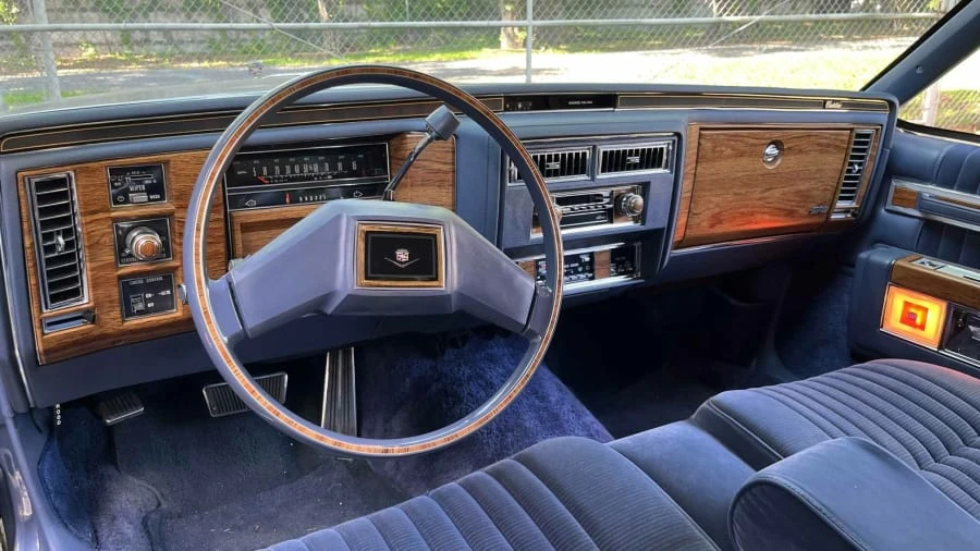 1983 Cadillac DeVille 5th Gen - Image 12 of 28