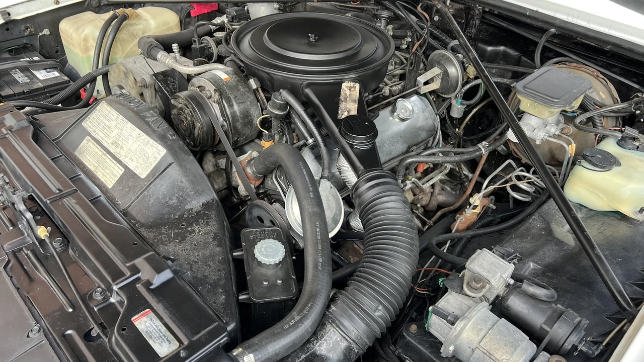 1983 Cadillac Eldorado 10th Gen - Image 6 of 7