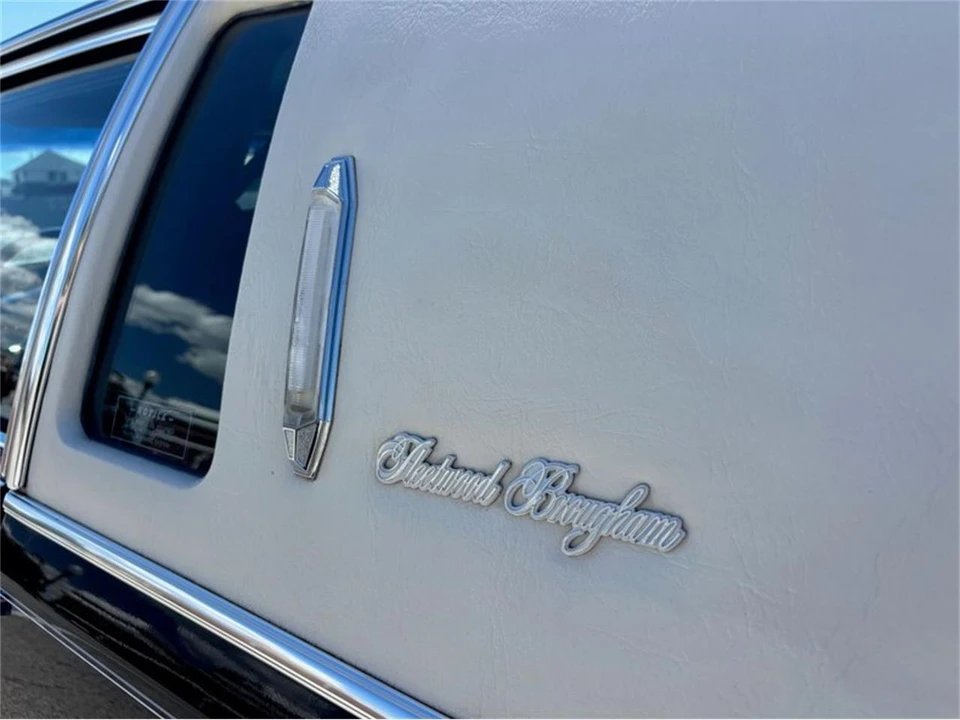 1983 Cadillac Fleetwood - Image 7 of 18