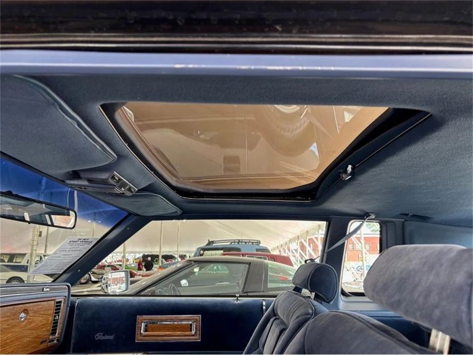 1983 Cadillac Fleetwood - Image 12 of 18