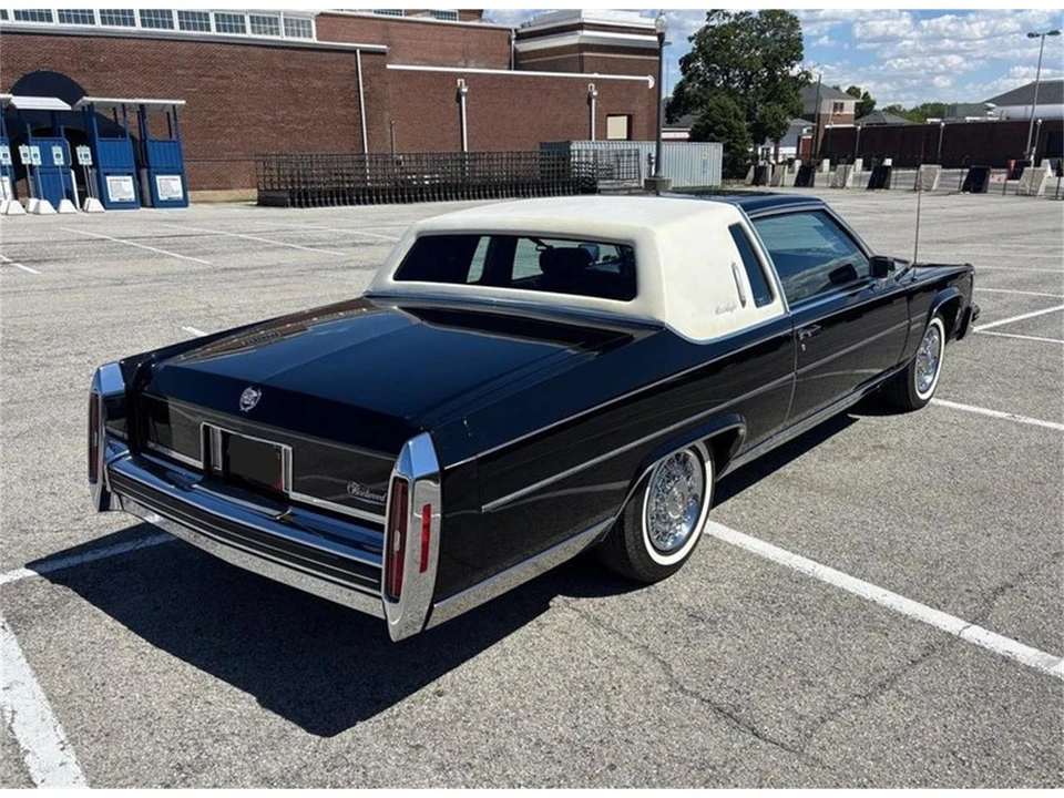 1983 Cadillac Fleetwood - Image 3 of 18