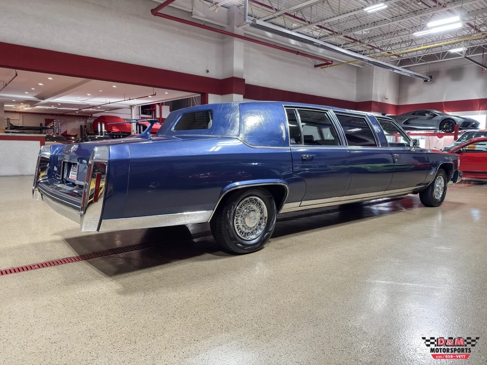 1983 Cadillac Fleetwood - Image 5 of 21