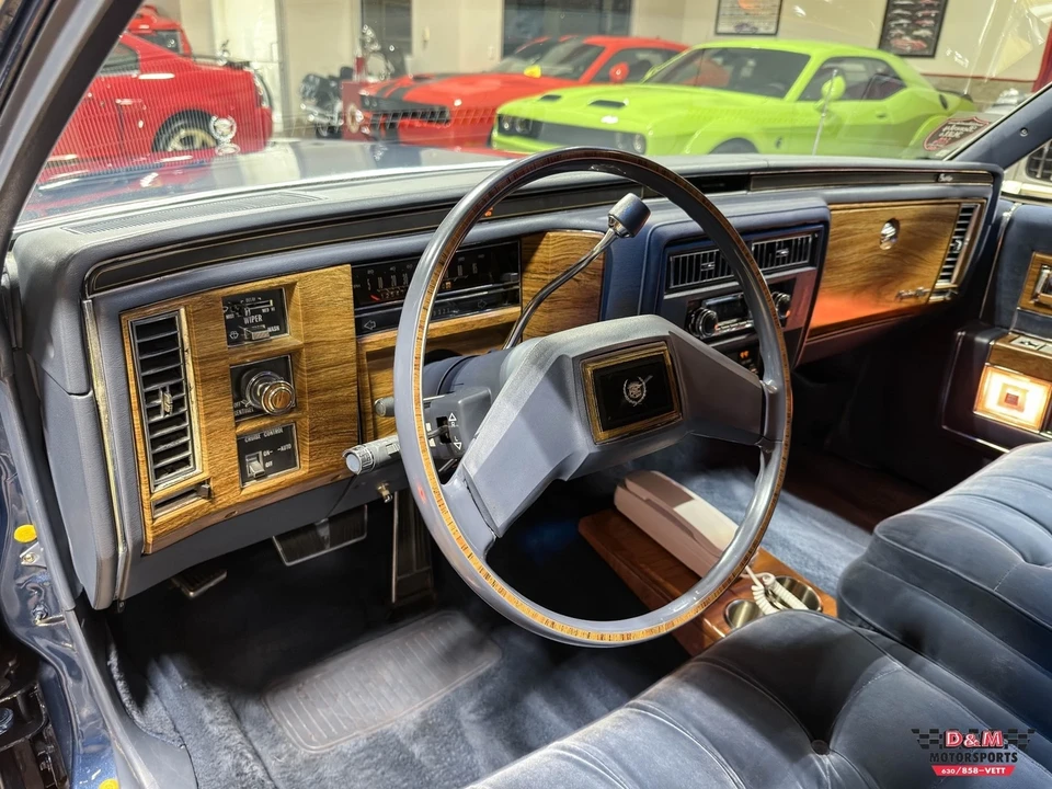 1983 Cadillac Fleetwood - Image 11 of 21