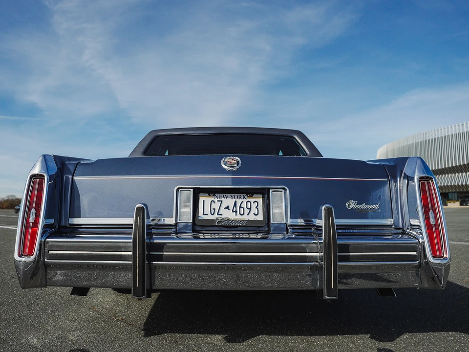 1983 Cadillac Fleetwood - Image 7 of 31