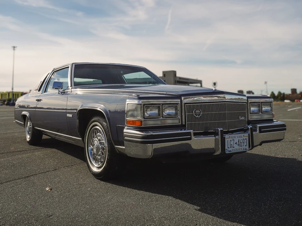1983 Cadillac Fleetwood - Image 2 of 31