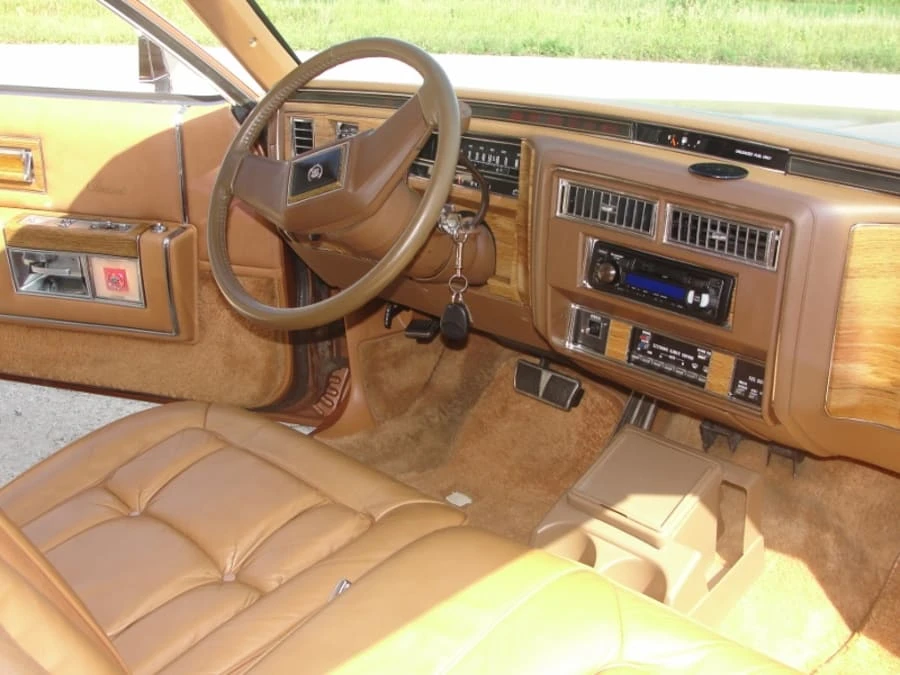 1983 Cadillac Fleetwood - Image 3 of 5