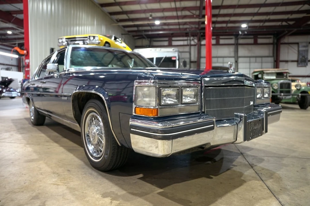 1983 Cadillac Fleetwood - Image 12 of 12