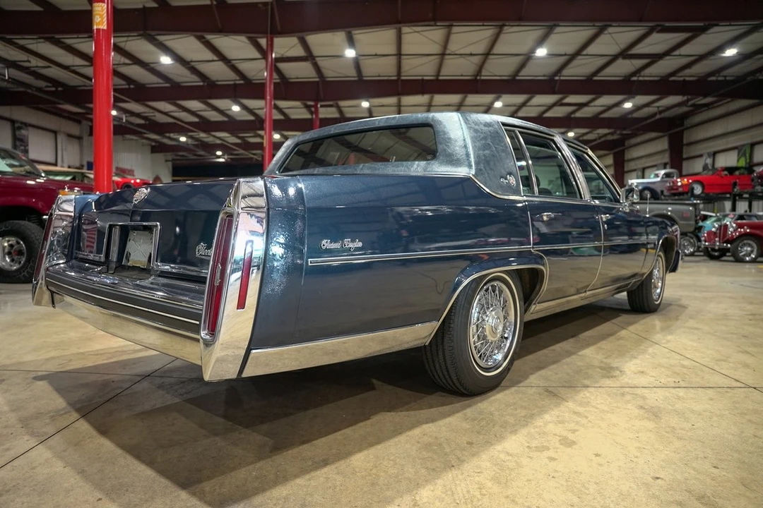 1983 Cadillac Brougham - Image 8 of 12