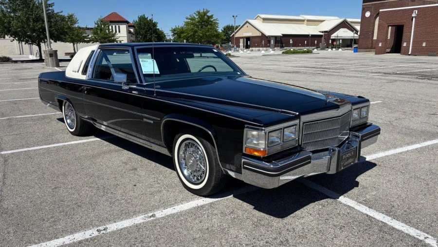 1983 Cadillac Fleetwood - Image 4 of 20