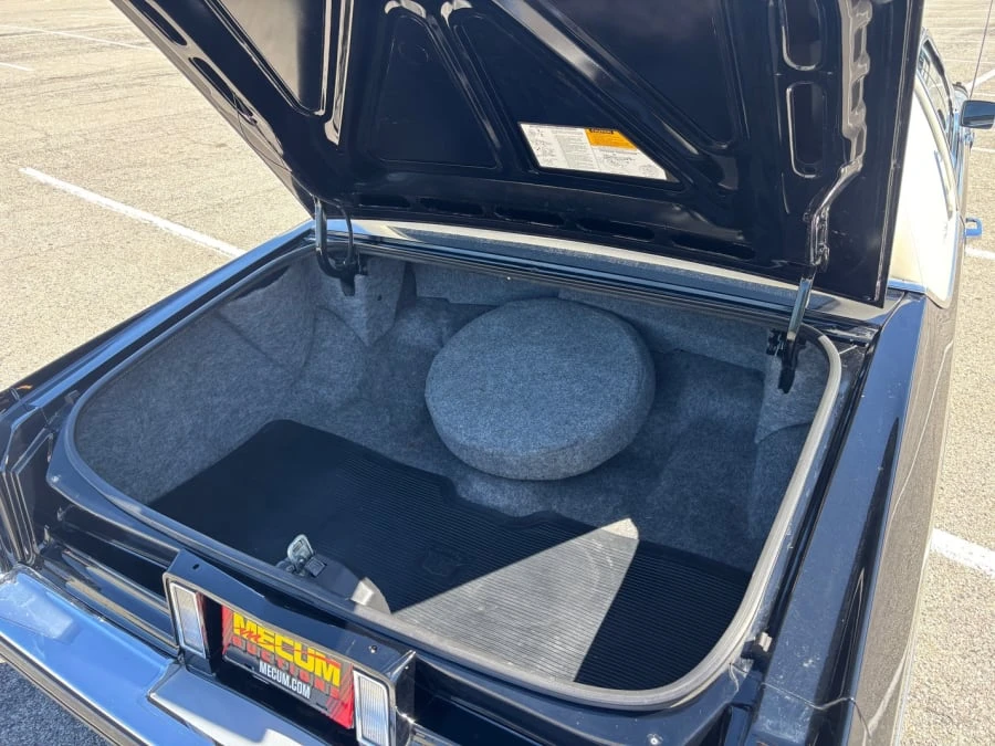 1983 Cadillac Fleetwood - Image 20 of 20