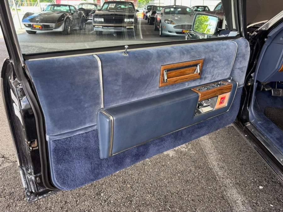 1983 Cadillac Fleetwood - Image 12 of 20