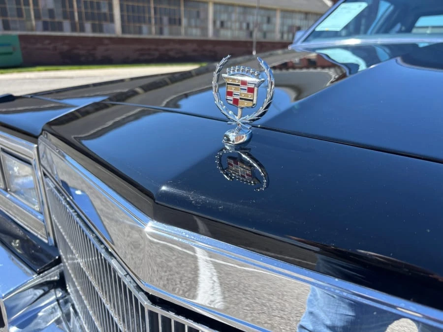 1983 Cadillac Fleetwood - Image 9 of 20
