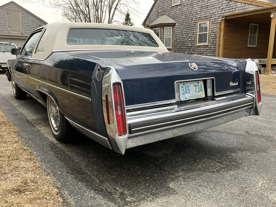 1983 Cadillac Brougham - Image 6 of 31