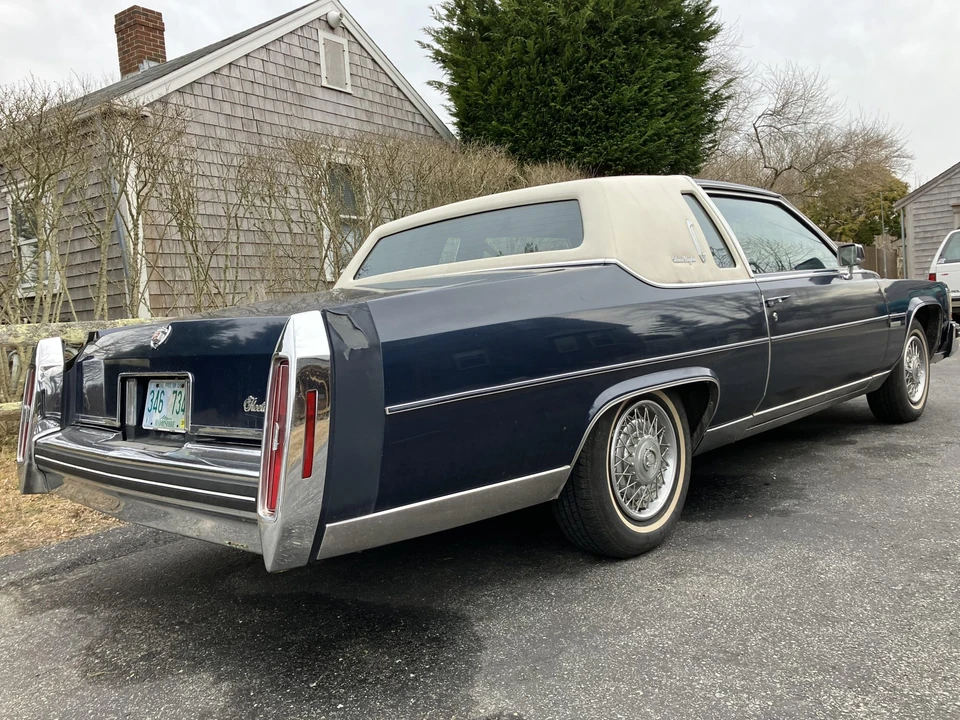 1983 Cadillac Brougham - Image 12 of 31