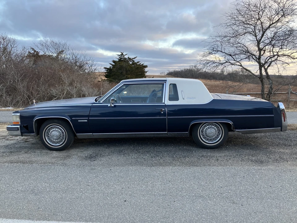 1983 Cadillac Brougham - Image 5 of 31