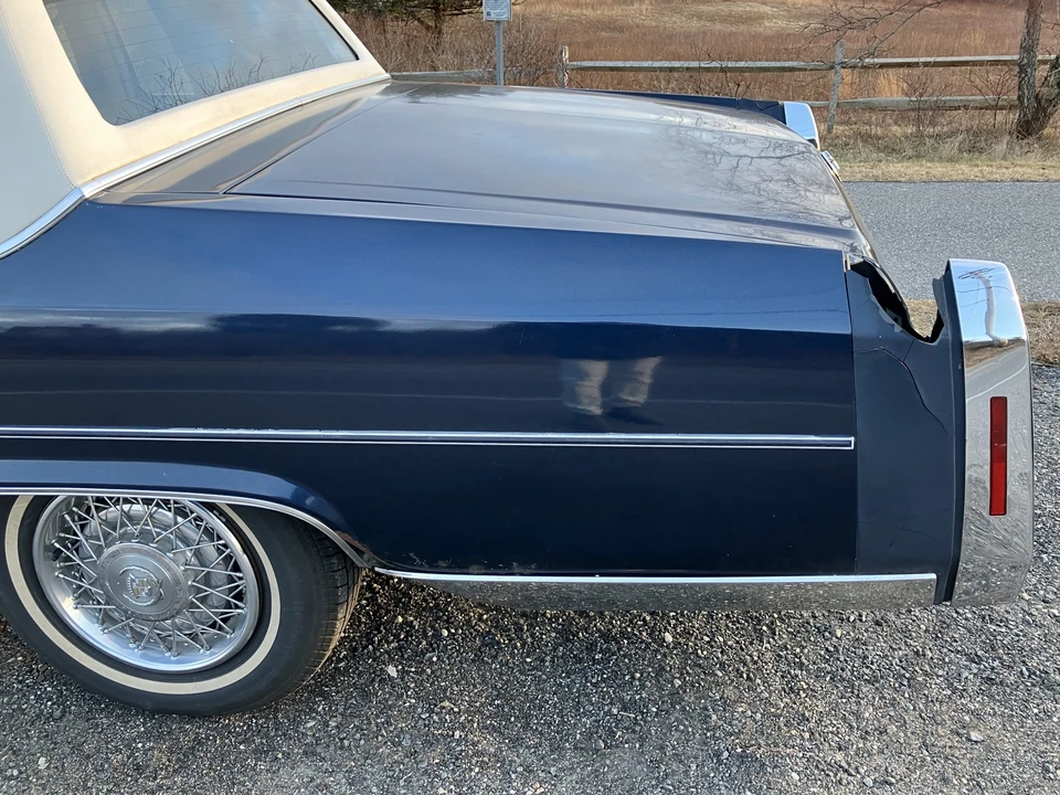 1983 Cadillac Brougham - Image 28 of 31