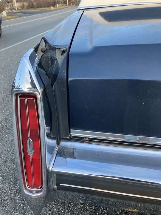 1983 Cadillac Brougham - Image 29 of 31