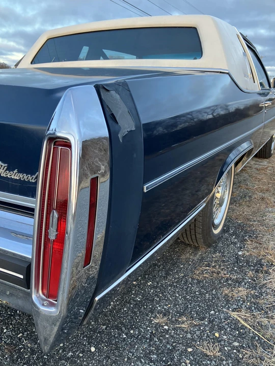 1983 Cadillac Brougham - Image 31 of 31