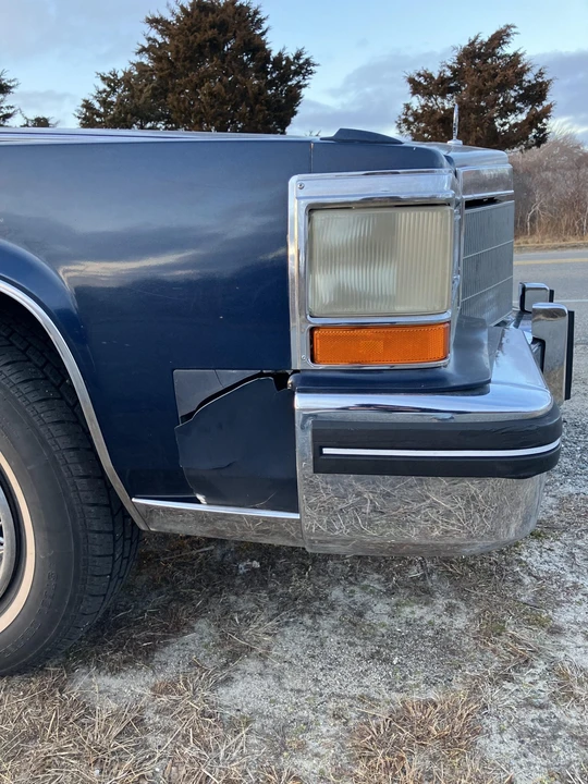 1983 Cadillac Brougham - Image 23 of 31