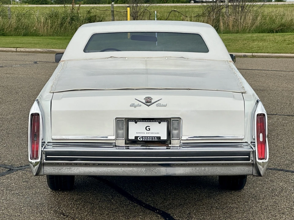 1983 Cadillac Brougham - Image 9 of 31