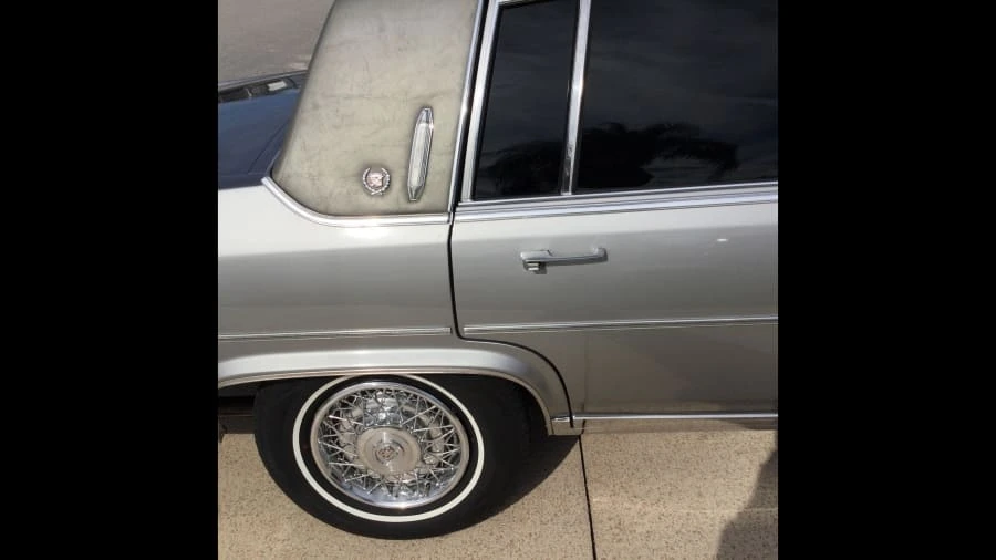 1983 Cadillac Fleetwood - Image 14 of 31