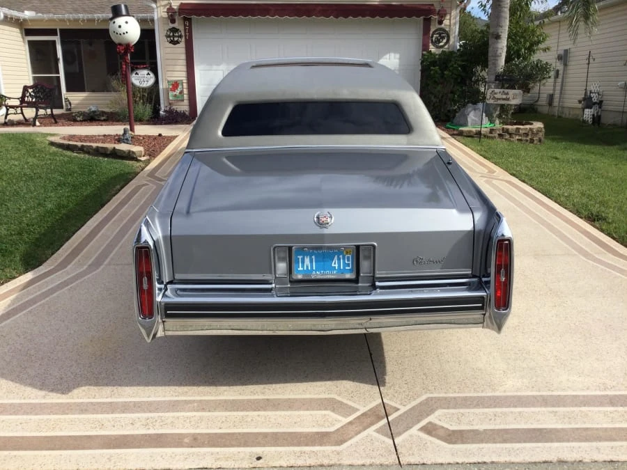 1983 Cadillac Fleetwood - Image 24 of 31