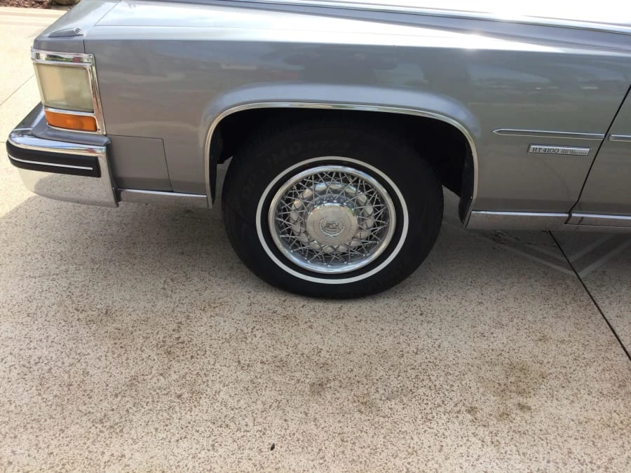 1983 Cadillac Fleetwood - Image 26 of 31