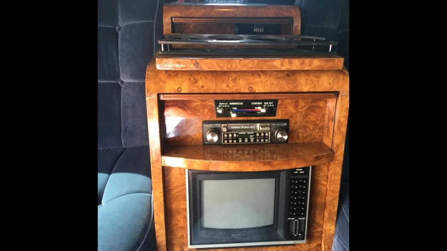 1983 Cadillac Fleetwood - Image 29 of 31
