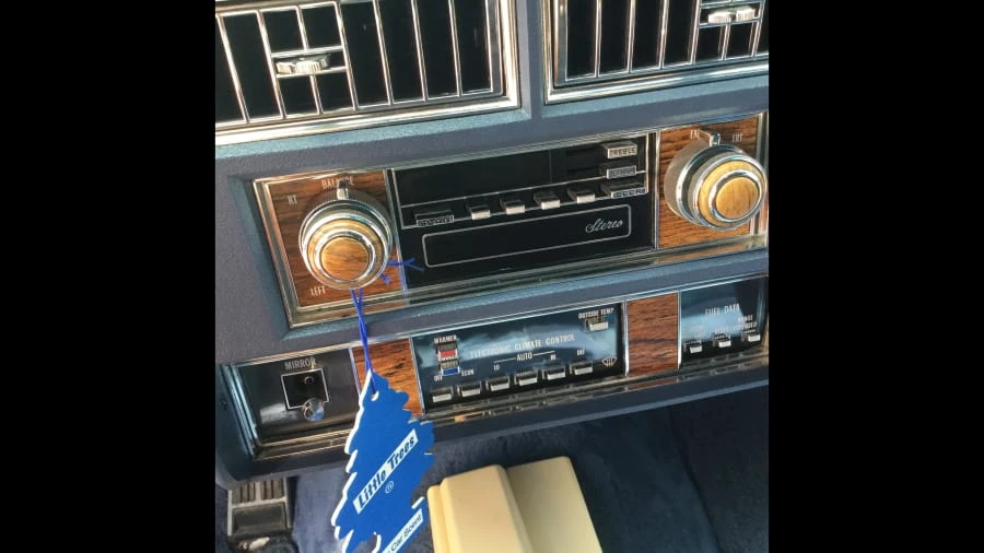 1983 Cadillac Fleetwood - Image 31 of 31