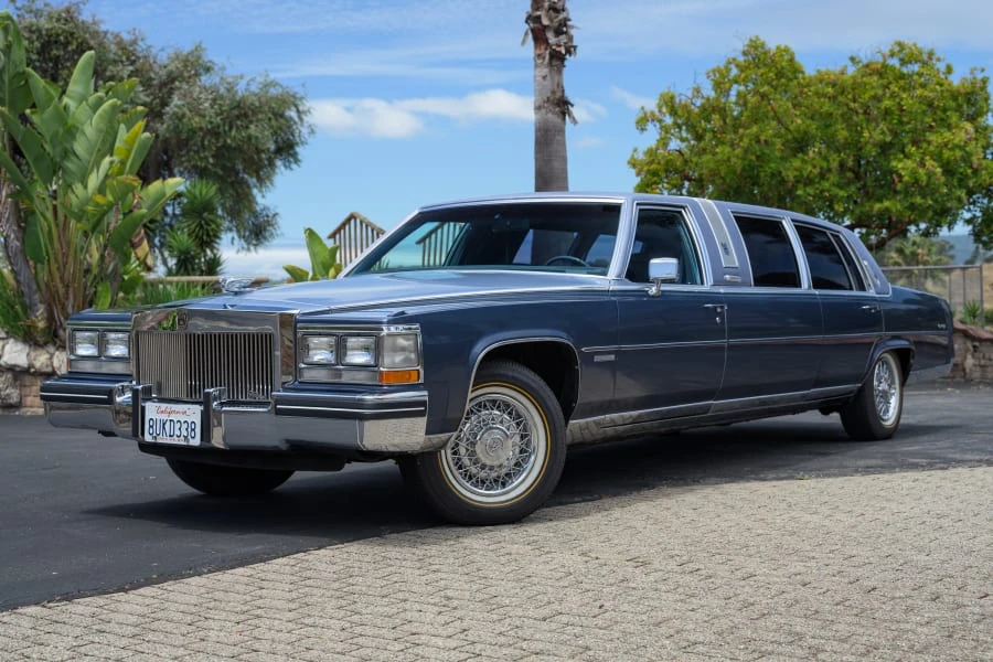1983 Cadillac Fleetwood - Image 10 of 31