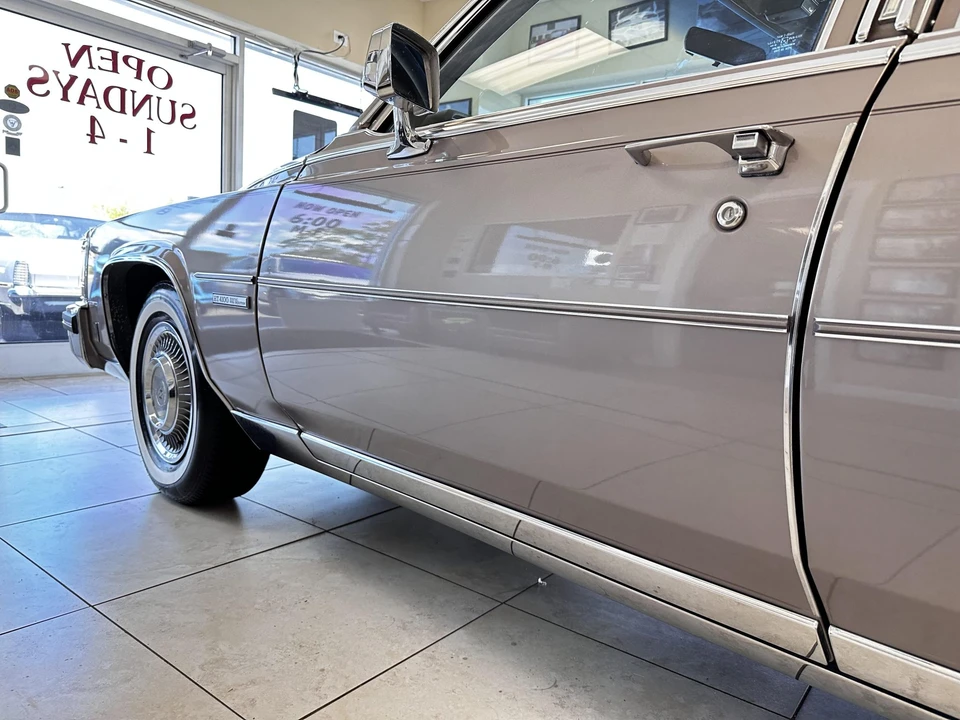 1983 Cadillac Fleetwood - Image 26 of 31
