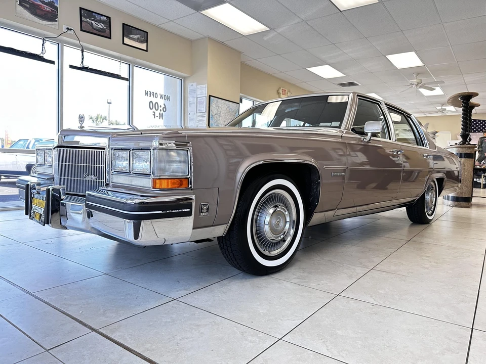 1983 Cadillac Fleetwood - Image 4 of 31