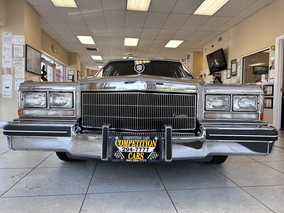 1983 Cadillac Fleetwood - Image 19 of 31