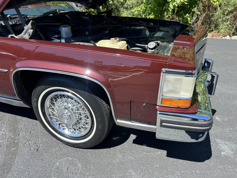 1983 Cadillac Fleetwood - Image 11 of 31