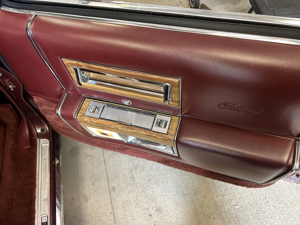 1983 Cadillac Fleetwood - Image 17 of 31