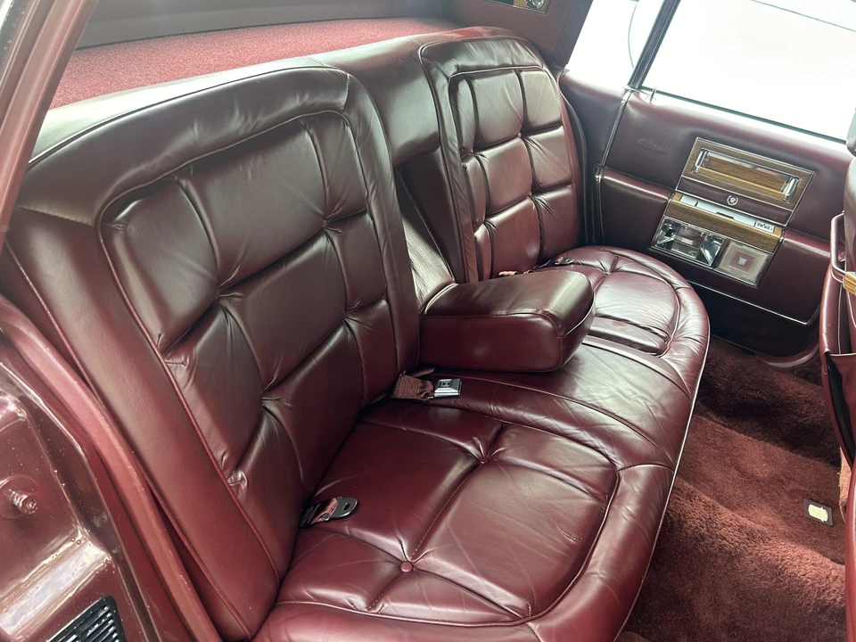 1983 Cadillac Fleetwood - Image 26 of 31