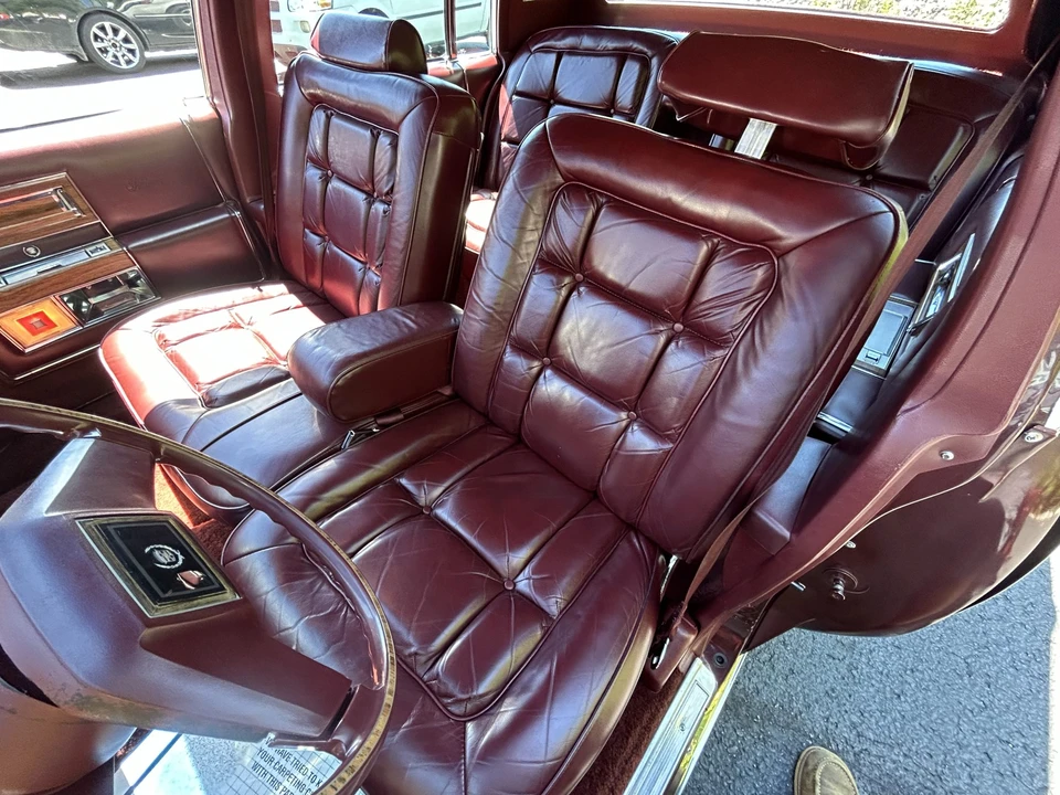 1983 Cadillac Fleetwood - Image 14 of 31