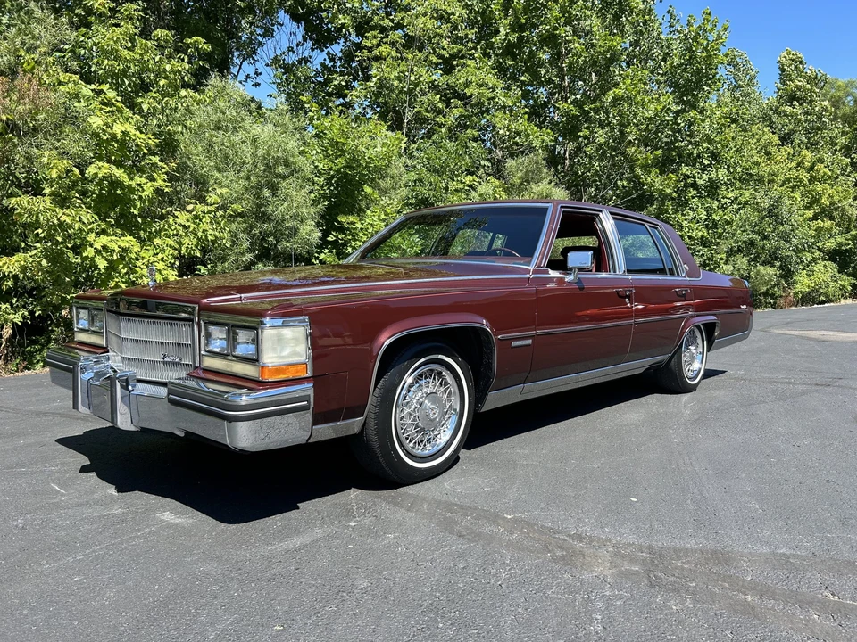 1983 Cadillac Fleetwood - Image 4 of 31