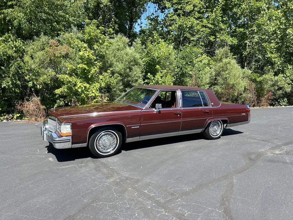 1983 Cadillac Fleetwood - Image 6 of 31