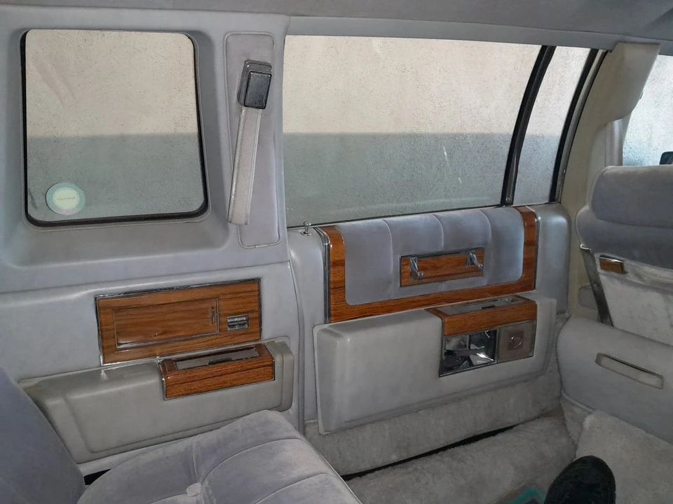 1982 Cadillac Fleetwood - Image 19 of 30