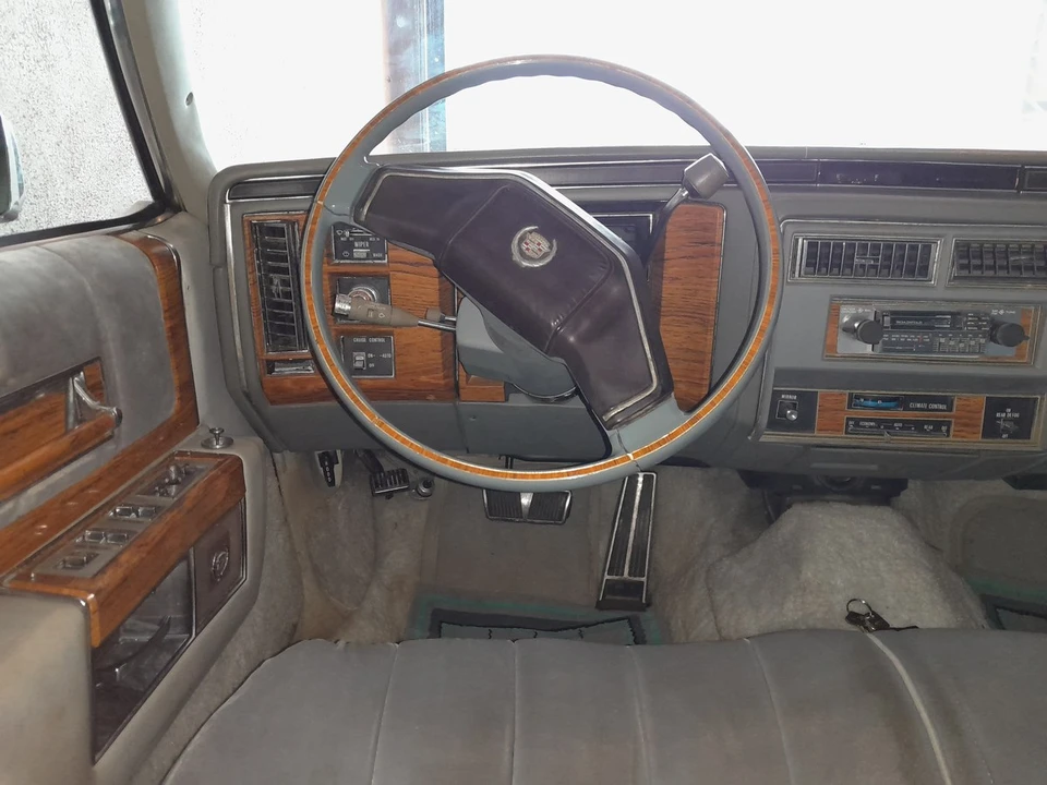 1982 Cadillac Fleetwood - Image 12 of 30